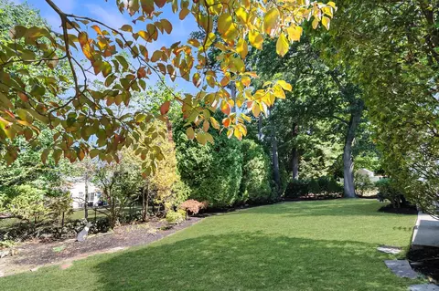 Exterior - 39 Robin Rd, Wakefield, MA 01880 photo 10 of 10