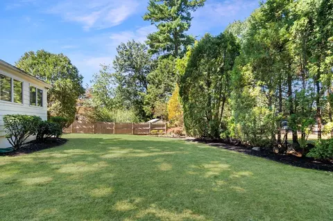 Exterior - 39 Robin Rd, Wakefield, MA 01880 photo 2 of 10