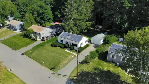 59 Holland Dr, East Longmeadow, MA 01028