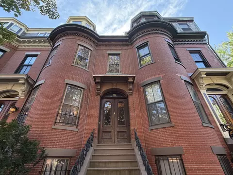 162 W Newton St, Boston, MA 02118