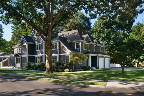 Exterior - 132 Washington Ave, Needham, MA 02492 photo 8 of 10