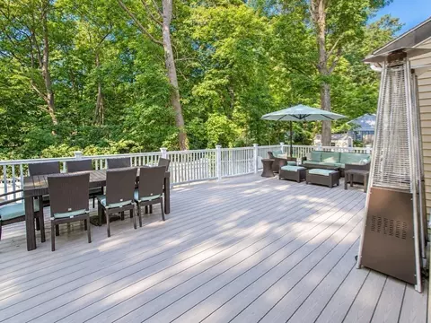 Exterior - 84 Spring St, Wakefield, MA 01880 photo 5 of 7