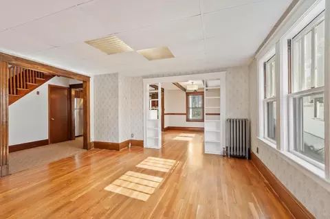 Living - 65 Albion St, Everett, MA 02149 photo 3 of 5
