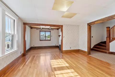 Living - 65 Albion St, Everett, MA 02149 photo 5 of 5