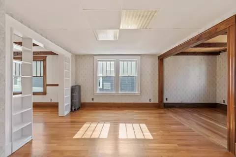 Living - 65 Albion St, Everett, MA 02149 photo 4 of 5