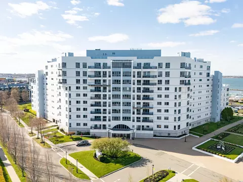 2001 Marina Dr #312, Quincy, MA 02171