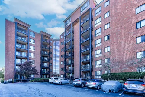 60 Rantoul St #503N, Beverly, MA 01915