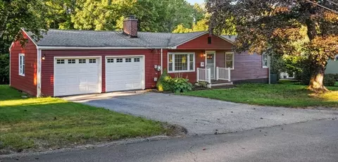 16 Venus Dr, Shrewsbury, MA 01545