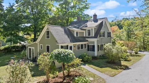 52 S Main, Topsfield, MA 01983