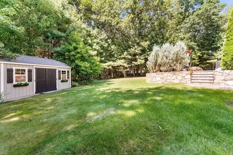 Exterior - 32 Howarth Dr, Upton, MA 01568 photo 5 of 5