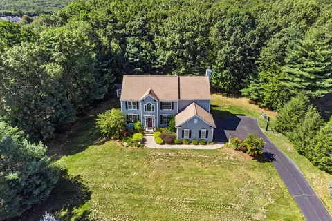 View/Area - 32 Howarth Dr, Upton, MA 01568 photo 1 of 2