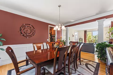 Dining - 32 Howarth Dr, Upton, MA 01568 photo 2 of 3