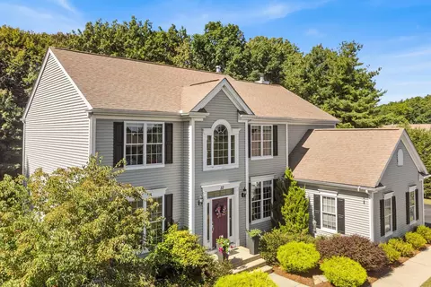 Exterior - 32 Howarth Dr, Upton, MA 01568 photo 2 of 5