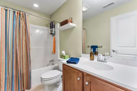 Bath - 32 Howarth Dr, Upton, MA 01568 photo 4 of 4