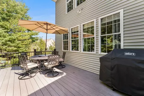 Exterior - 32 Howarth Dr, Upton, MA 01568 photo 3 of 5
