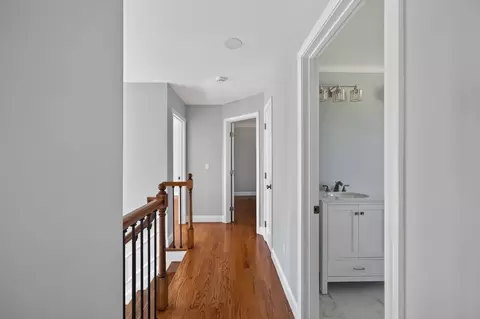 Entry Way - 40 N Ogden St, Fall River, MA 02723 photo 3 of 6