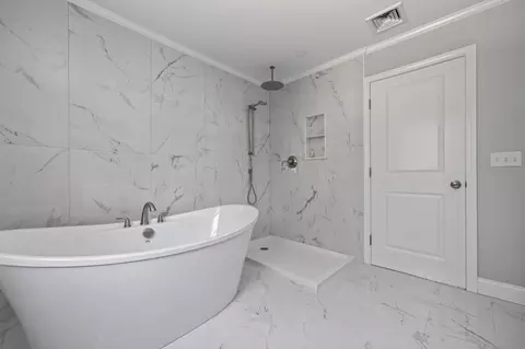 Bath - 40 N Ogden St, Fall River, MA 02723 photo 3 of 5