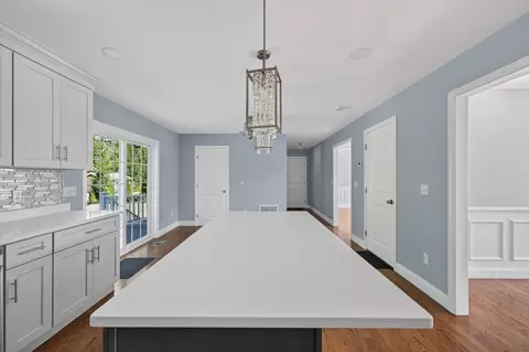 Entry Way - 40 N Ogden St, Fall River, MA 02723 photo 5 of 6