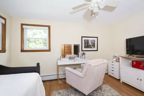 Bedroom - 4 Carter Rd, Worcester, MA 01609 photo 2 of 5