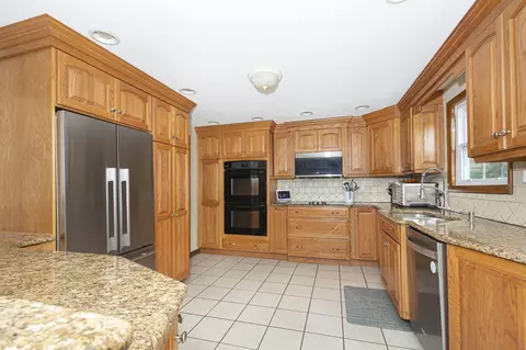 Kitchen - 4 Carter Rd, Worcester, MA 01609 photo 6 of 6