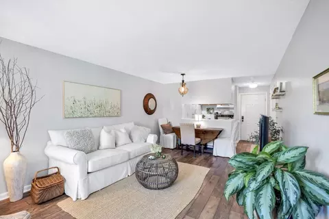 101 Fletcher Ln #I, Brewster, MA 02631