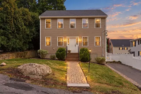5 Fairview Rd, Peabody, MA 01960