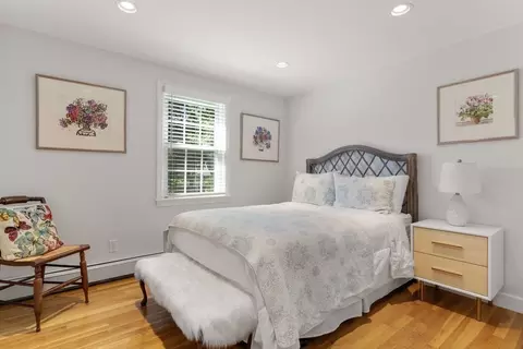 Bedroom - 6 Tower Dr, Dover, MA 02030 photo 3 of 6