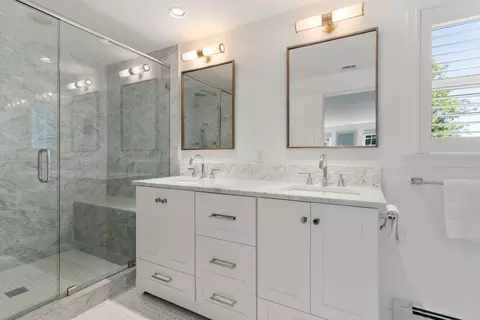 Bath - 6 Tower Dr, Dover, MA 02030 photo 3 of 5