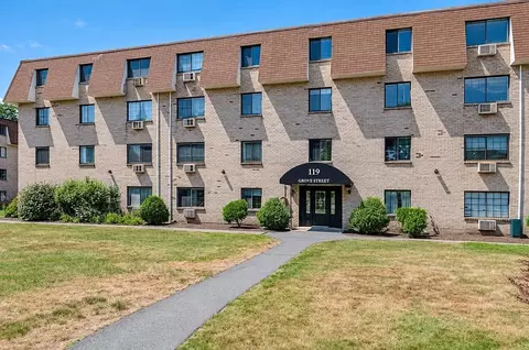 119 Grove St #245, Rockland, MA 02370