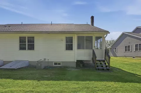Other - 4 Concord Ct #A, Webster, MA 01570 photo 5 of 6