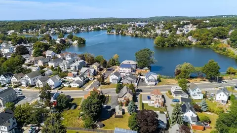 View/Area - 108 Maple St, Lynn, MA 01904 photo 2 of 2