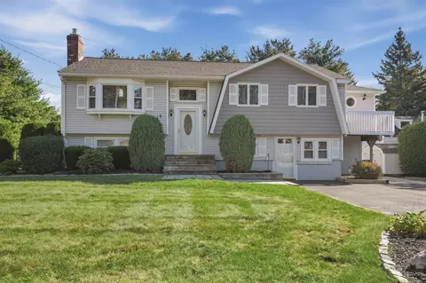6 Ashdale Dr, Billerica, MA 01862