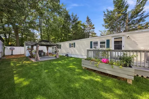 176 Lakeview St, Tewksbury, MA 01876