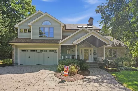 13 Woodland Dr, Paxton, MA 01612