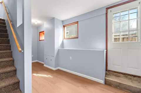 Entry Way - 222 Sprague St, Dedham, MA 02026 photo 2 of 3