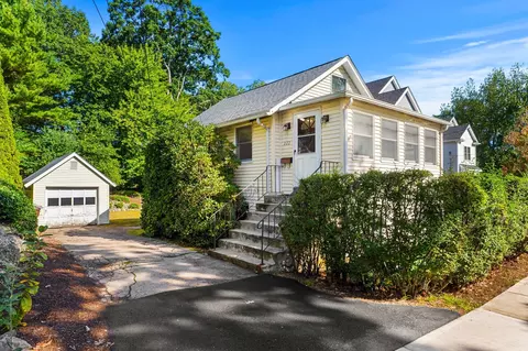 Exterior - 222 Sprague St, Dedham, MA 02026 photo 1 of 3