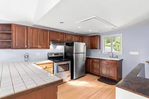 Kitchen - 222 Sprague St, Dedham, MA 02026 photo 2 of 4