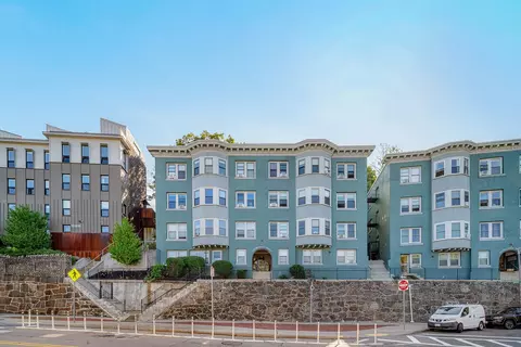 1 Centre Street Ter #4, Roxbury, MA 02119