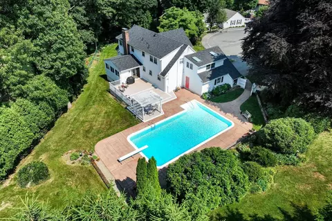 View/Area - 60 Packard Dr, Braintree, MA 02184 photo 2 of 2