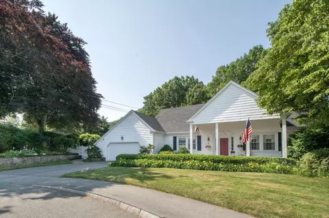 Exterior - 60 Packard Dr, Braintree, MA 02184 photo 2 of 10