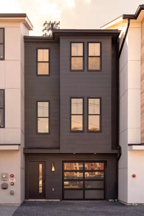 11 Lothrop St #11, Brighton, MA 02135