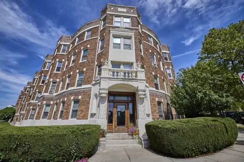1677 Commonwealth Ave #12, Brighton, MA 02135