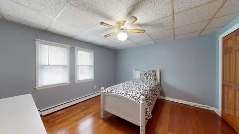 Bedroom - 620 Ledge Rd, Seekonk, MA 02771 photo 7 of 8