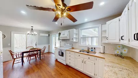 Kitchen - 620 Ledge Rd, Seekonk, MA 02771 photo 1 of 3