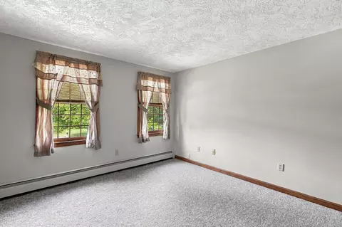 Bedroom - 6 Laurel Rd, Blackstone, MA 01504 photo 8 of 11