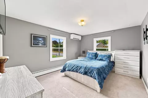 Bedroom - 162 Clark St, Worcester, MA 01606 photo 1 of 7