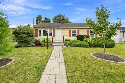 Exterior - 162 Clark St, Worcester, MA 01606 photo 4 of 5