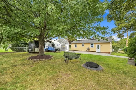 Exterior - 162 Clark St, Worcester, MA 01606 photo 5 of 5