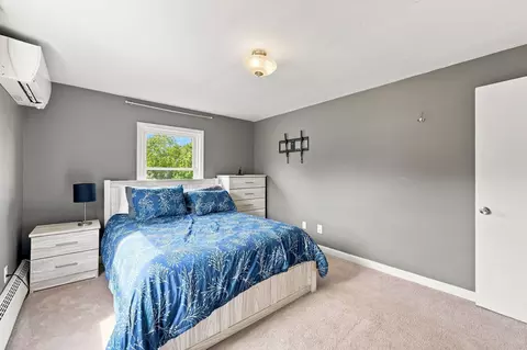 Bedroom - 162 Clark St, Worcester, MA 01606 photo 3 of 7