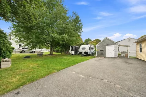 Exterior - 162 Clark St, Worcester, MA 01606 photo 3 of 5